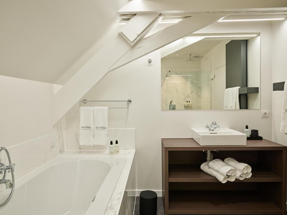Boutique Hotel Ter Wallen イゼゲム エクステリア 写真